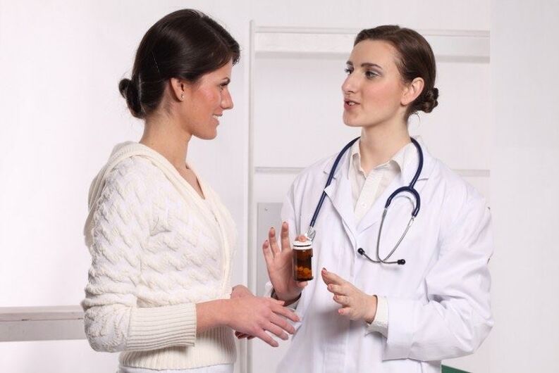 consultație cu un medic pentru cistita